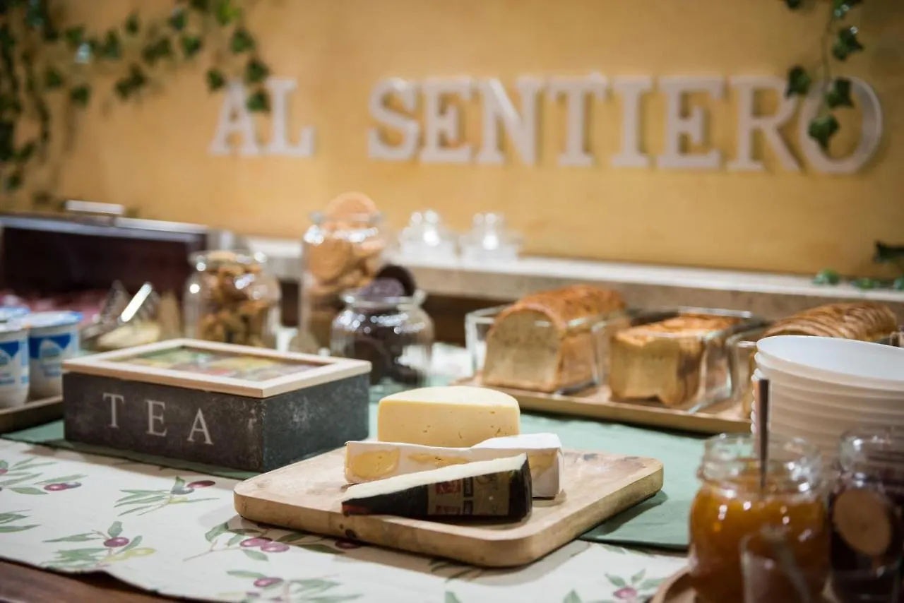 B&B Al Sentiero Caprino Veronese Bed & Breakfast